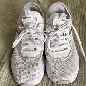 Bench slip on runners